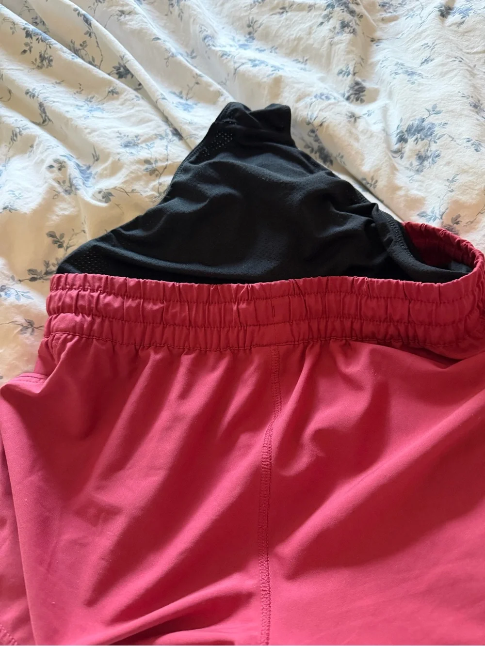 Vuori Drawstring Shorts - Raspberry - Picture 4 of 4